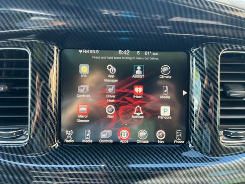 Used 2015 Dodge Charger SXT RWD image 25