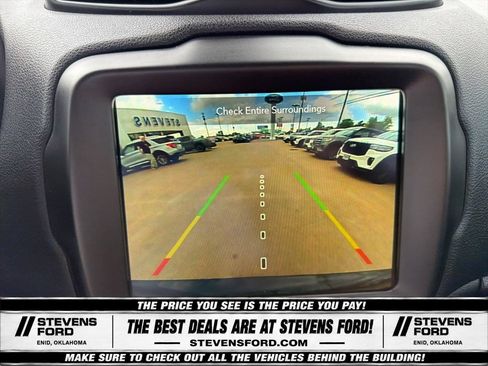 Used 2023 Jeep Renegade Altitude AWD/4WD image 30