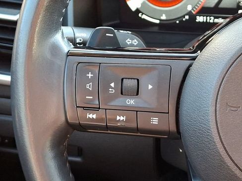 Used 2023 Nissan Rogue Platinum AWD/4WD image 23