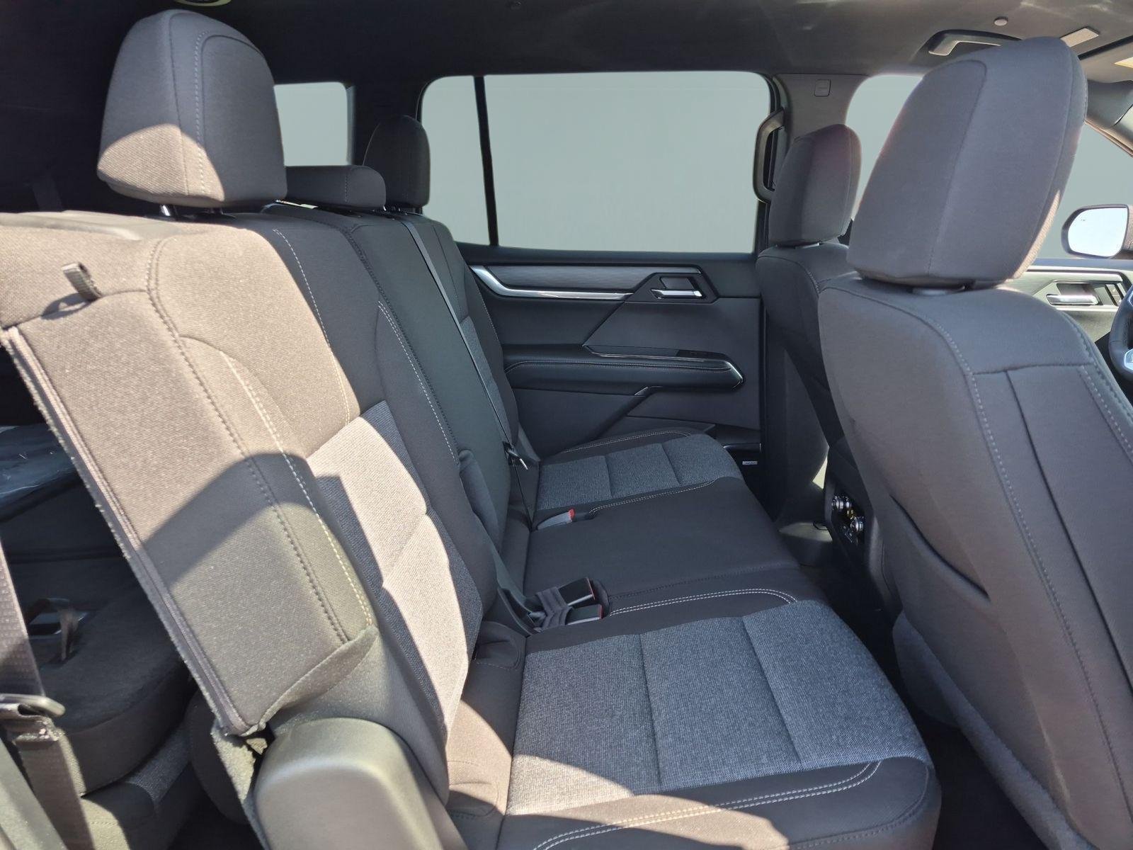 New 2026 GMC Acadia Elevation FWD image 26