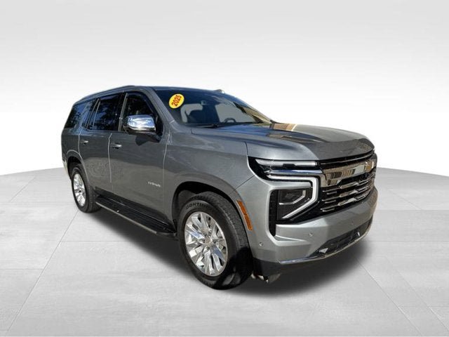 Used 2025 Chevrolet Tahoe Premier AWD/4WD image 3