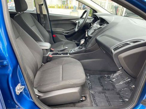 Used 2018 Ford Focus SE FWD image 12