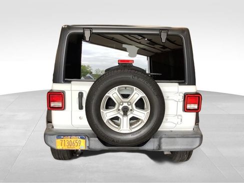 Used 2019 Jeep Wrangler Unlimited Sport S AWD/4WD image 7