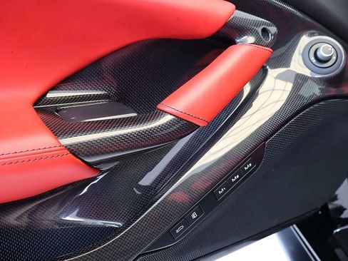 Used 2023 Ferrari F8 Tributo RWD image 17