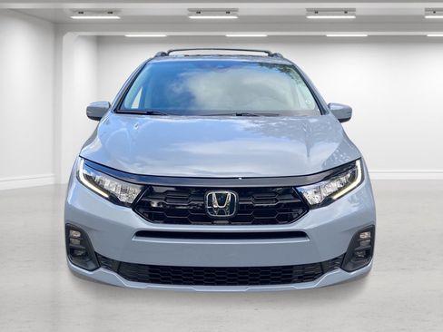 New 2026 Honda Odyssey Touring image 6