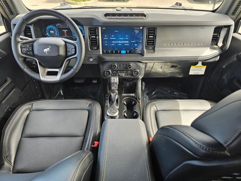New 2025 Ford Bronco Badlands AWD/4WD image 13