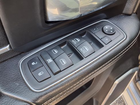 Used 2022 RAM 2500 Laramie AWD/4WD image 17