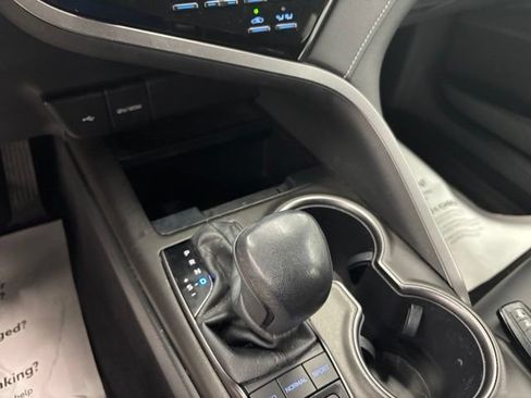 Used 2022 Toyota Camry SE FWD image 29