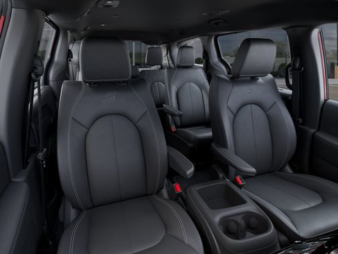 New 2026 Chrysler Pacifica Select w/ S Appearance Package image 16