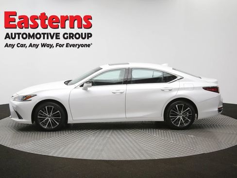 Used 2024 Lexus ES 250 w/ Premium Package image 62