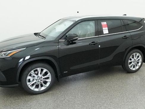 New 2026 Toyota Highlander Limited AWD/4WD image 5
