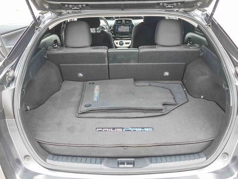 Used 2019 Toyota Prius Prime Plus image 25