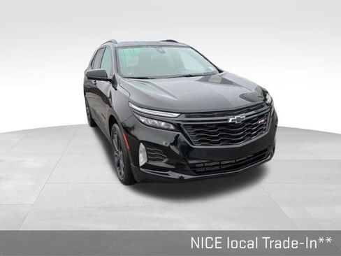 Used 2024 Chevrolet Equinox RS w/ LPO, Floor Liner Package image 3