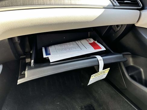 Used 2022 Honda Accord LX image 29