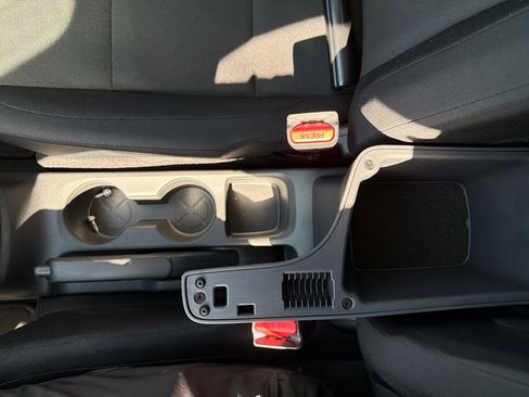 Certified 2025 Nissan Kicks Play S image 35