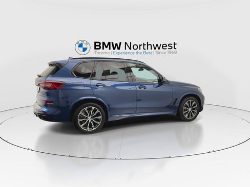 Used 2022 BMW X5 xDrive40i w/ M Sport Package AWD/4WD image 4