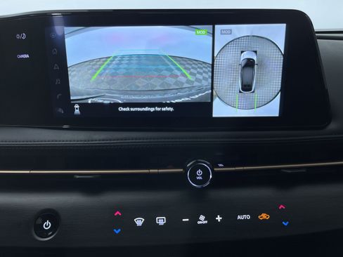 Certified 2024 Nissan Ariya AWD image 18