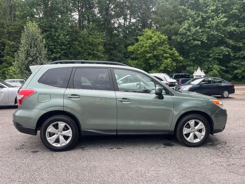 Used 2015 Subaru Forester 2.5i Limited AWD/4WD image 8