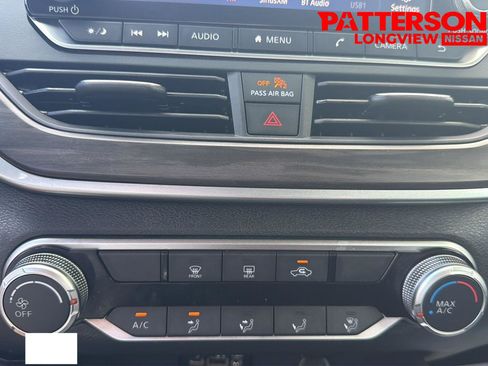 Used 2025 Nissan Altima 2.5 SV FWD image 8