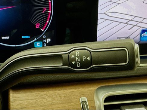 Used 2024 Mercedes-Benz GLE 350 4MATIC image 18