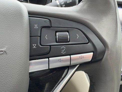 Used 2020 Cadillac XT6 Premium Luxury image 19