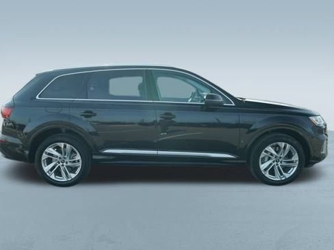 Used 2023 Audi Q7 2.0T Premium w/ Convenience Package image 9
