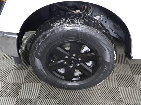 Used 2023 Ford F150 XLT w/ Trailer Tow Package image 17