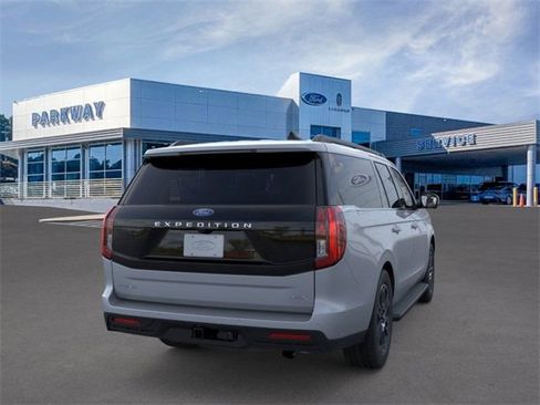 New 2025 Ford Expedition Max Active image 8