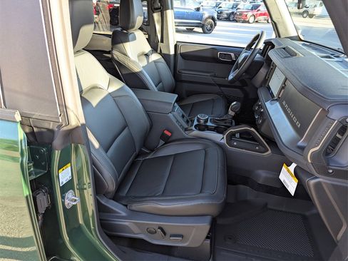 New 2025 Ford Bronco Badlands image 33