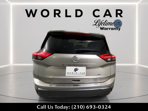 Used 2024 Nissan Rogue SL w/ SL Premium Package FWD image 12