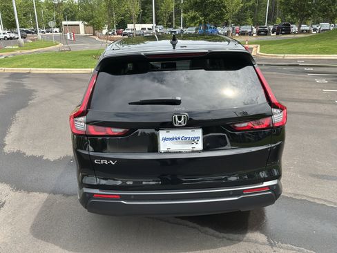 Used 2025 Honda CR-V EX-L image 9