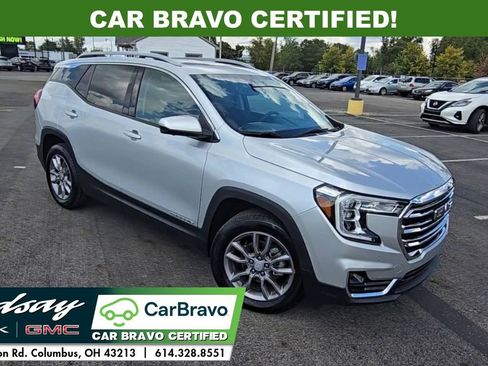 Certified 2022 GMC Terrain SLT w/ Tech Package image 2