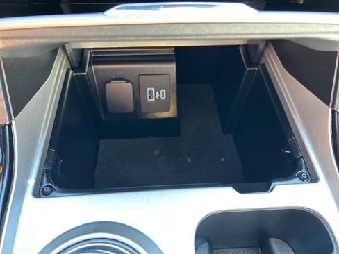 Used 2022 Ford Explorer ST image 34