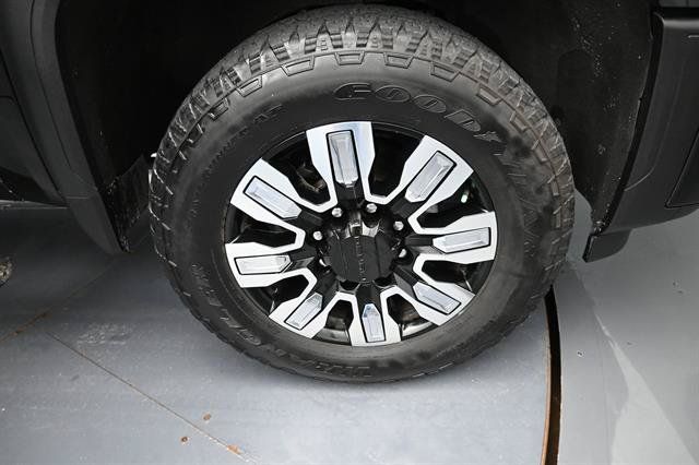Used 2025 GMC Sierra 2500 Denali w/ Denali Reserve Package AWD/4WD image 22