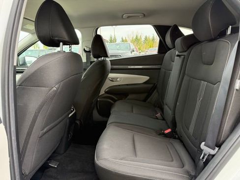 Used 2024 Hyundai Tucson SEL FWD image 16