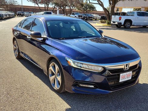 Used 2019 Honda Accord Touring image 6