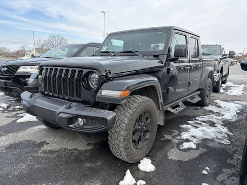 Used 2023 Jeep Gladiator Willys image 34