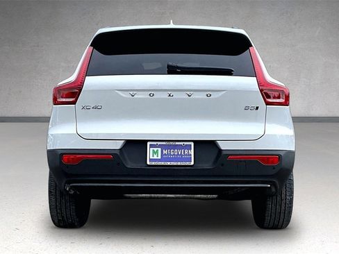 New 2026 Volvo XC40 B5 Plus w/ Protection Package Premier image 4