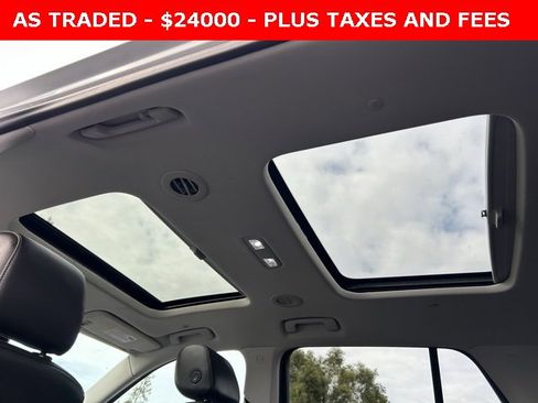 Used 2021 Chevrolet Traverse Premier w/ Redline Edition image 18