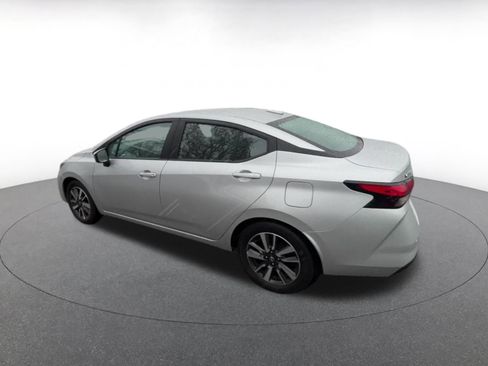 Used 2025 Nissan Versa SV FWD image 10