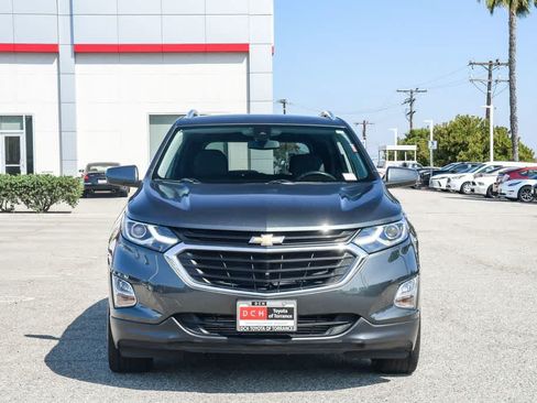 Used 2020 Chevrolet Equinox LT FWD image 2