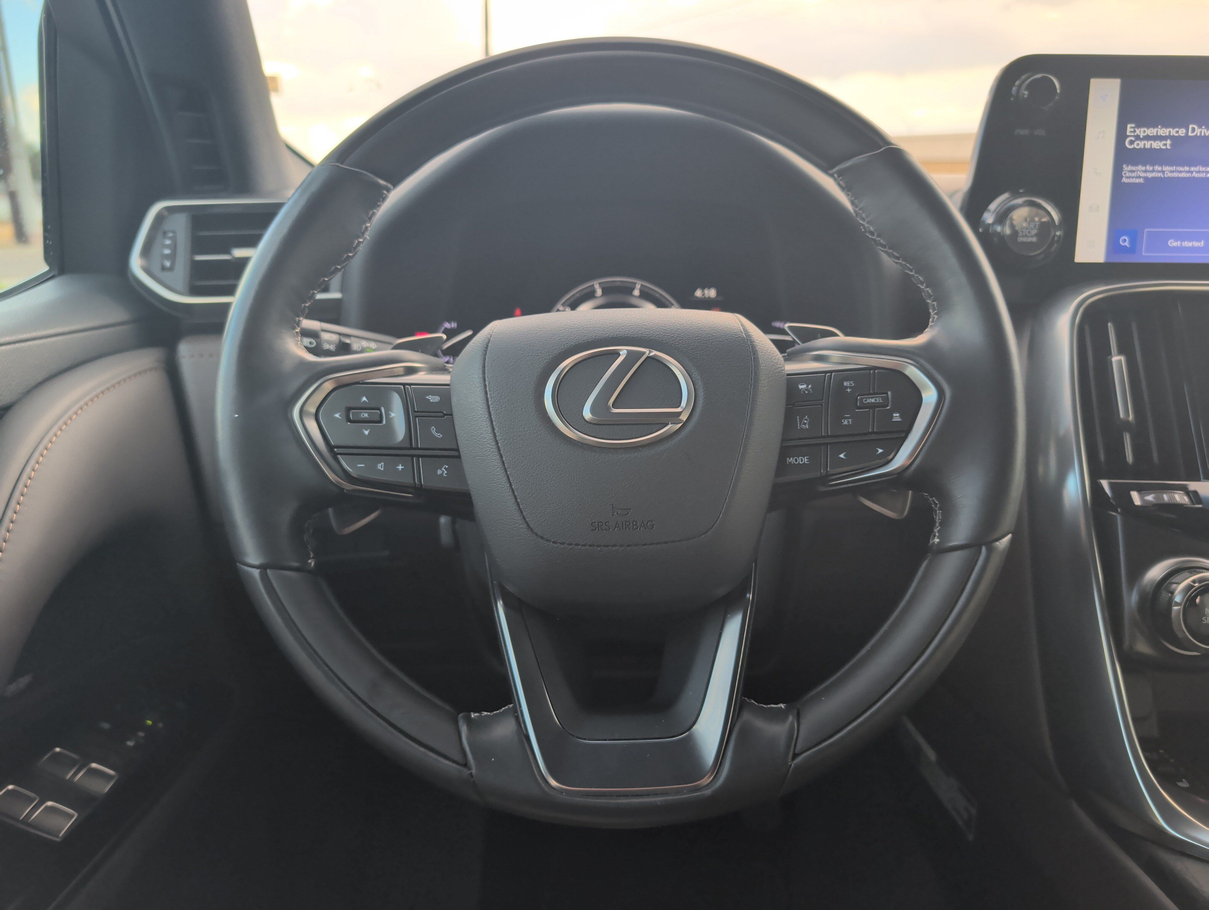 Used 2022 Lexus LX 600 4WD w/ Appearance Package image 13