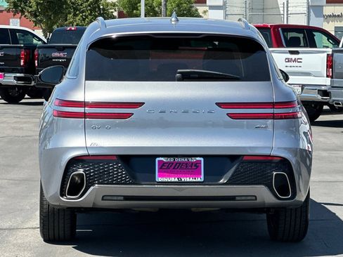 Used 2025 Genesis GV70 2.5T AWD/4WD image 6