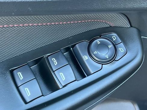 Used 2023 Chevrolet TrailBlazer RS image 12