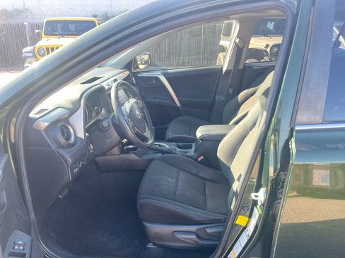 Used 2013 Toyota RAV4 XLE AWD/4WD image 14