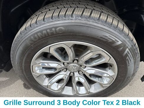 Used 2022 RAM 1500 Laramie AWD/4WD image 33