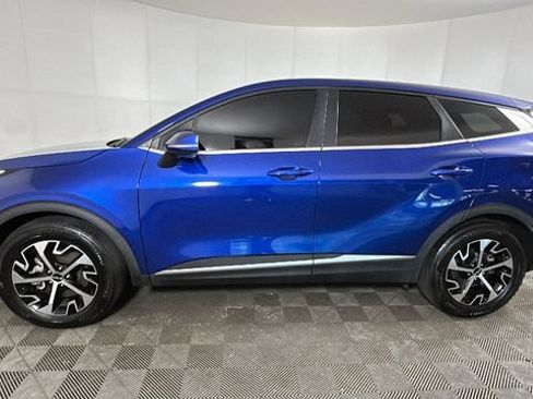 Used 2023 Kia Sportage EX FWD image 5