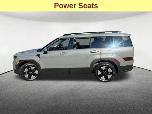Used 2025 Hyundai Santa Fe SEL AWD/4WD image 6