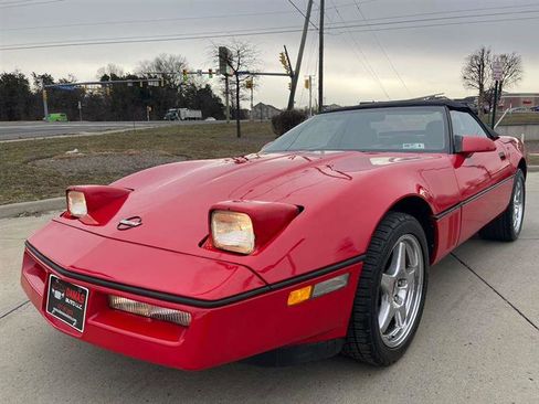 Used 1990 Chevrolet Corvette Convertible image 4