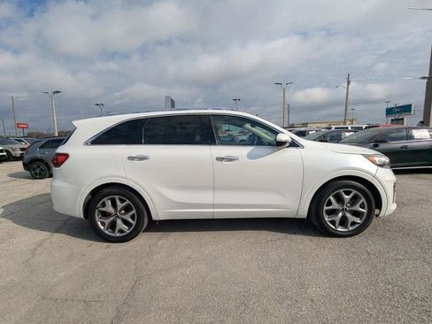 Used 2019 Kia Sorento SX image 2
